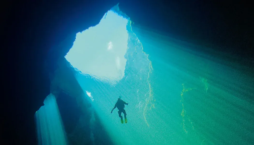 Deeper izle