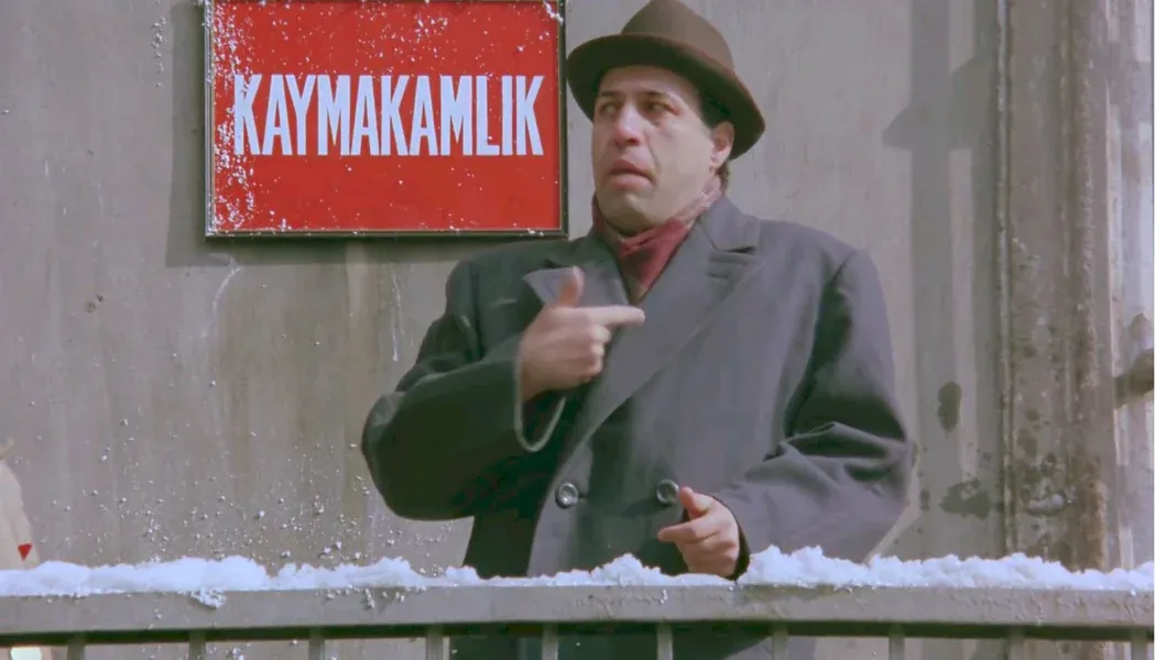 Deli Deli Küpeli izle