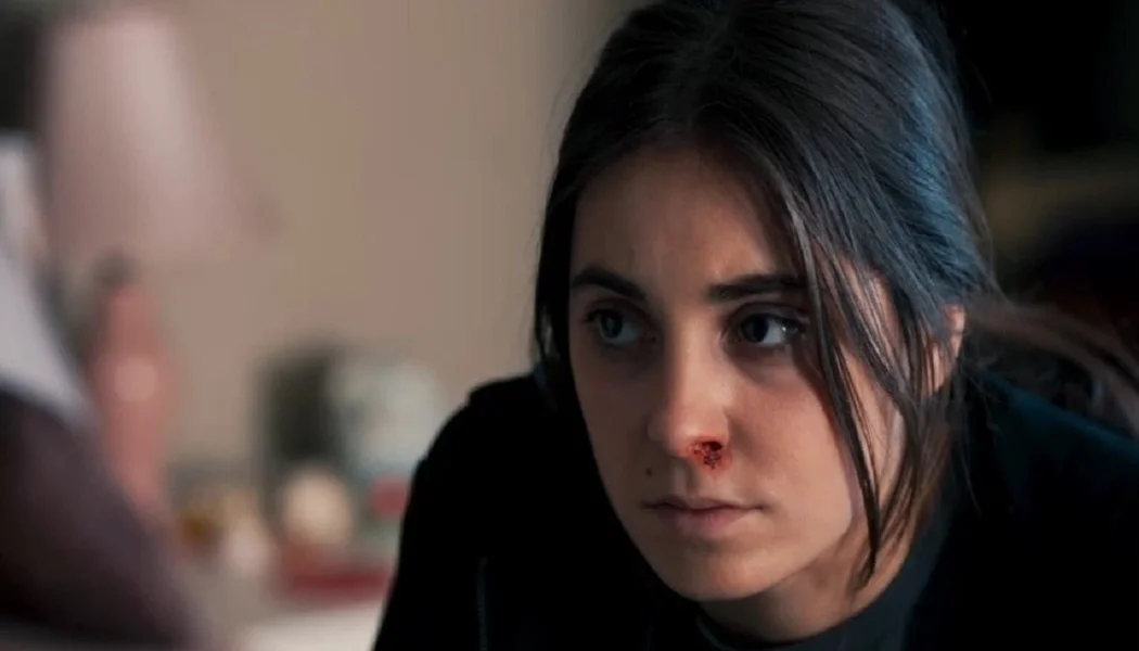 Duvardaki Sırlar izle