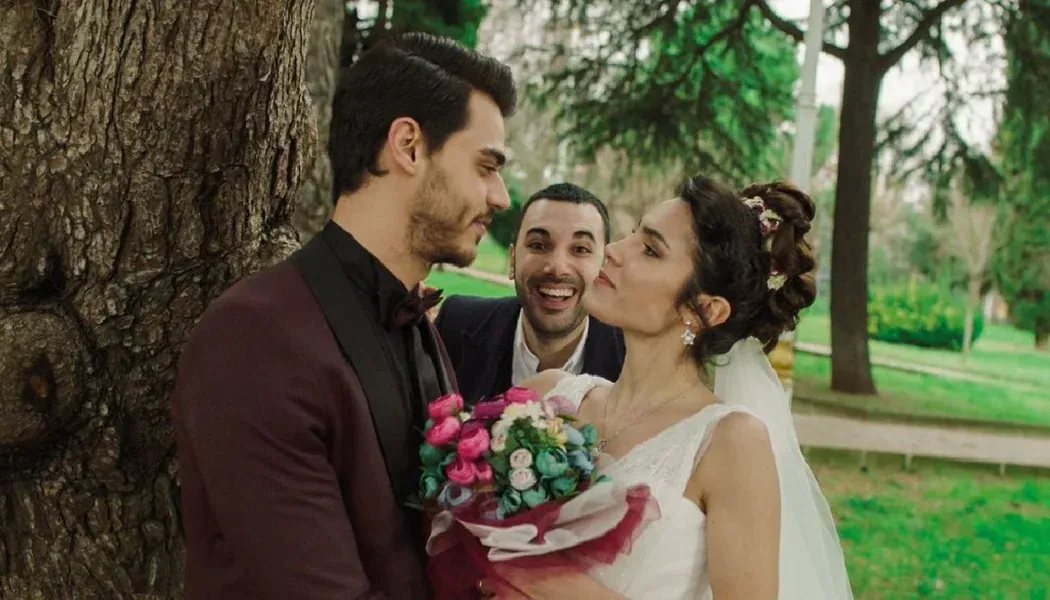 Kim Daha Mutlu izle