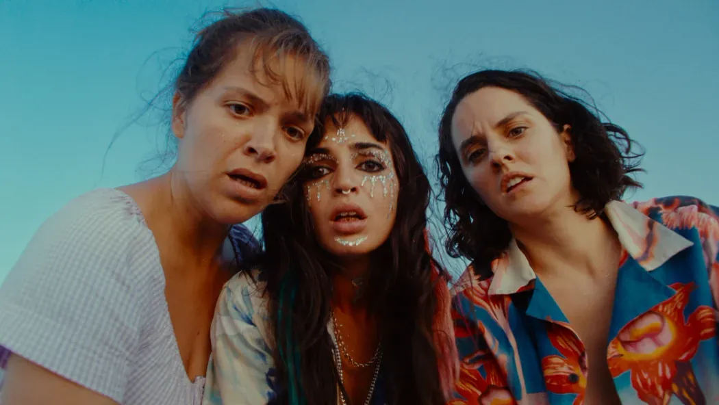 Balkondaki Kadınlar izle